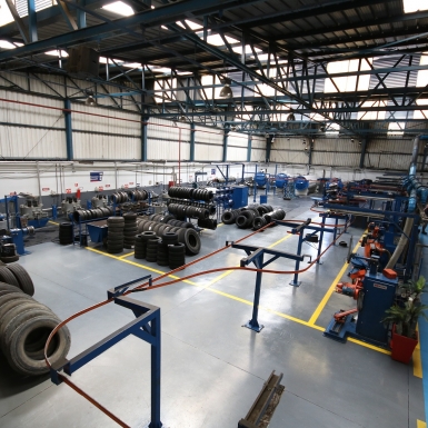 Três Poços (Truck Center e Recauchutadora)