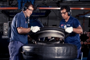 13 - MESA DE MONTAGEM